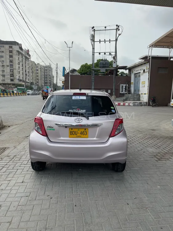 Toyota Vitz 2012 for Sale in Karachi Image-1