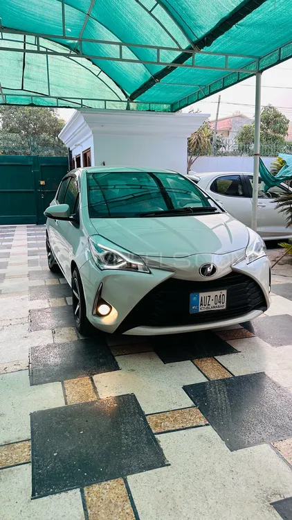 Toyota Vitz 2019 for Sale in Multan Image-1