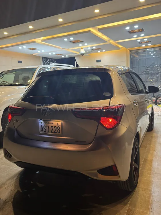 Toyota Vitz 2019 for Sale in Lahore Image-1