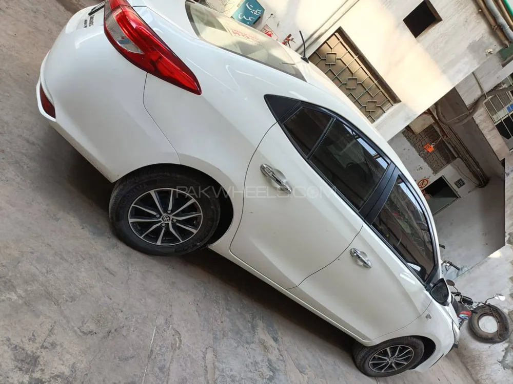 Toyota Yaris Sedan 2021 for Sale in Multan Image-1
