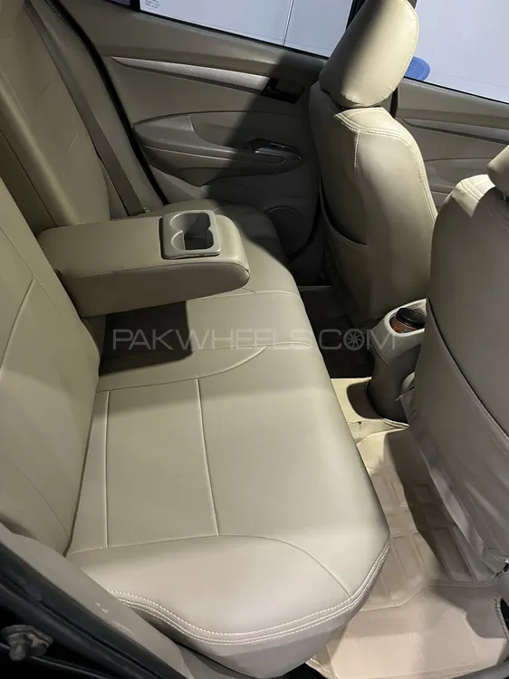 Honda City 2015 for Sale in Faisalabad Image-1