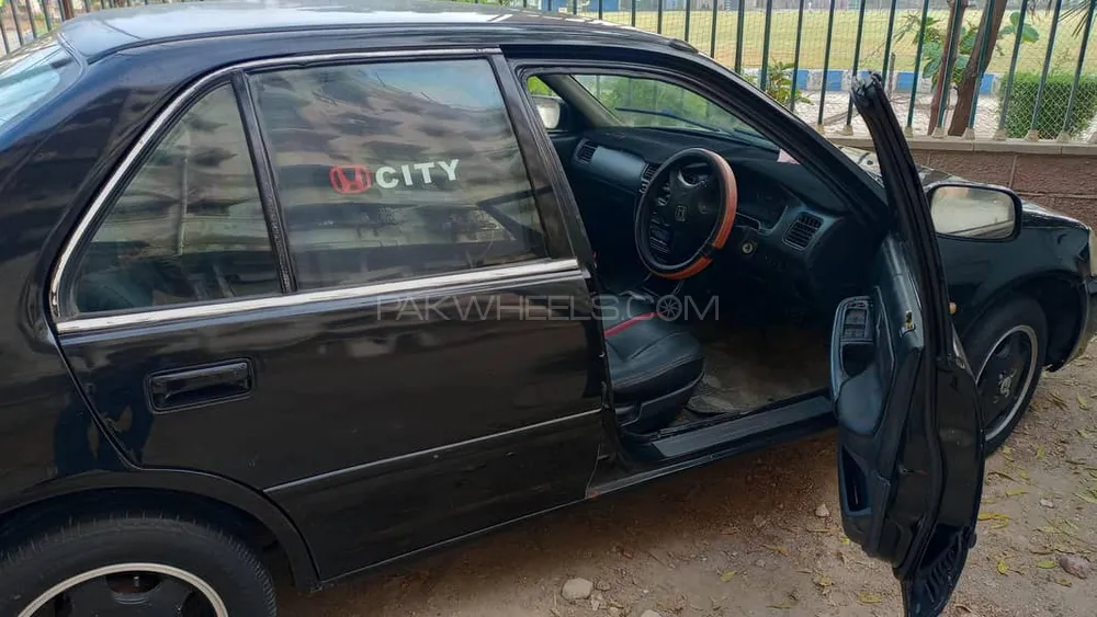 Honda City 2001 for Sale in Karachi Image-1
