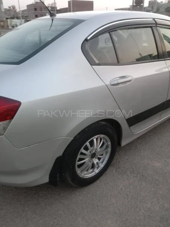 Honda City 2013 for Sale in Lahore Image-1