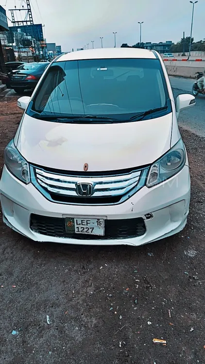 Honda Freed 2011 for Sale in Lahore Image-1
