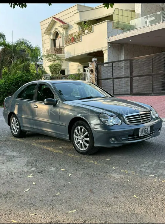 Mercedes Benz C Class 2006 for Sale in Islamabad Image-1