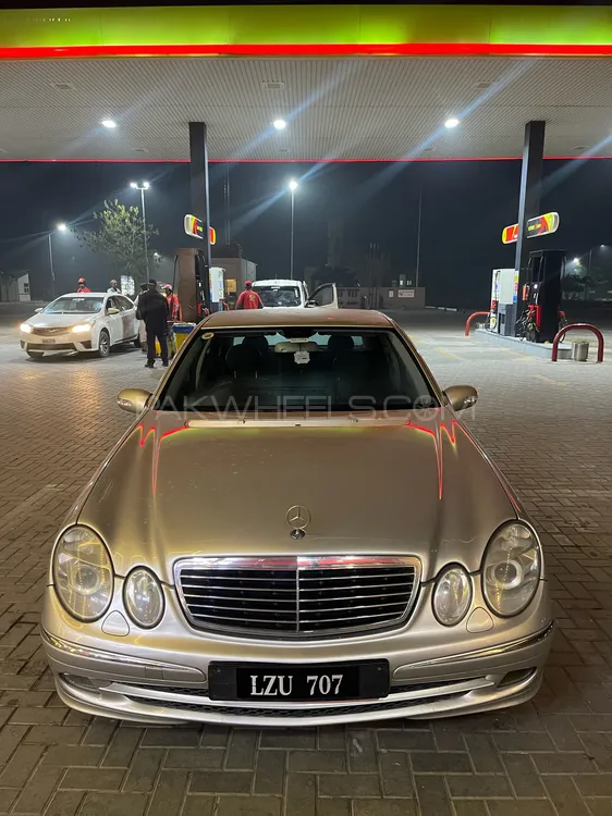 Mercedes Benz E Class 2005 for Sale in Faisalabad Image-1