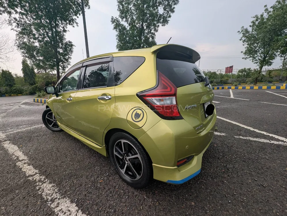 Nissan Note 2017 for Sale in Lahore Image-1