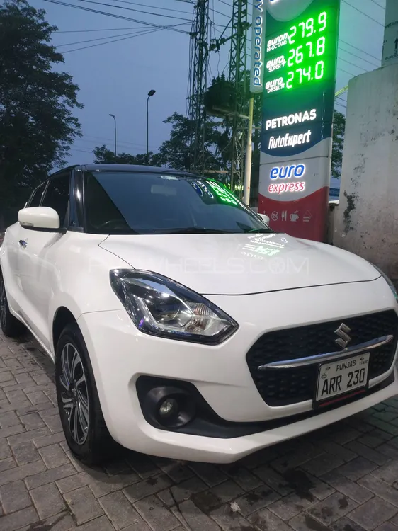 Suzuki Swift 2023 for Sale in Lahore Image-1