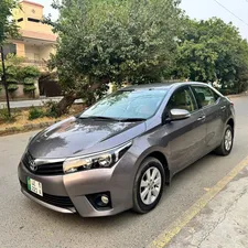 Toyota Corolla Altis Automatic 1.6 2015 for Sale