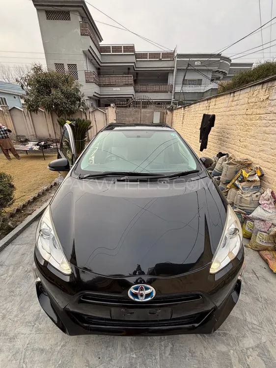 Toyota Aqua 2015 for Sale in Abbottabad Image-1