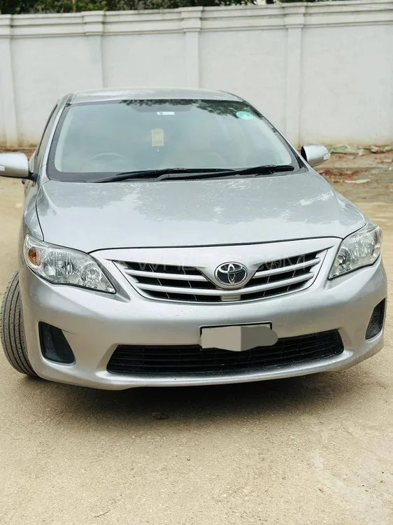 Toyota Corolla 2013 for Sale in Dera ismail khan Image-1