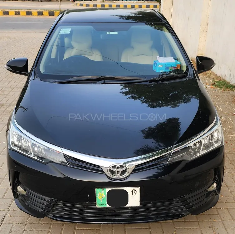 Toyota Corolla 2019 for Sale in Karachi Image-1