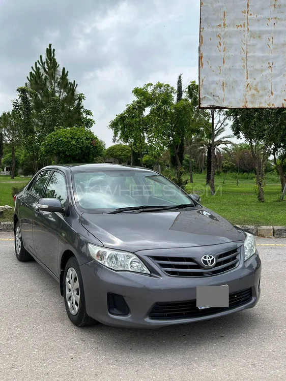 Toyota Corolla 2011 for Sale in Islamabad Image-1