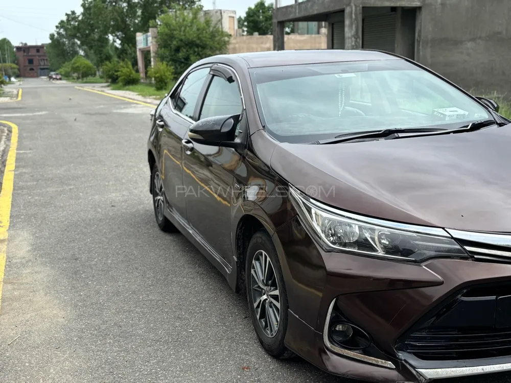 Toyota Corolla 2016 for Sale in Lahore Image-1