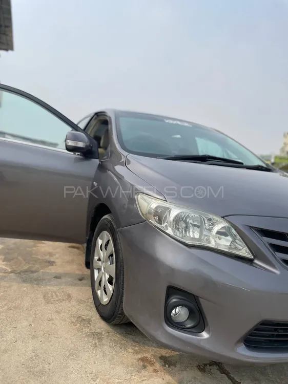 Toyota Corolla 2012 for Sale in Karachi Image-1