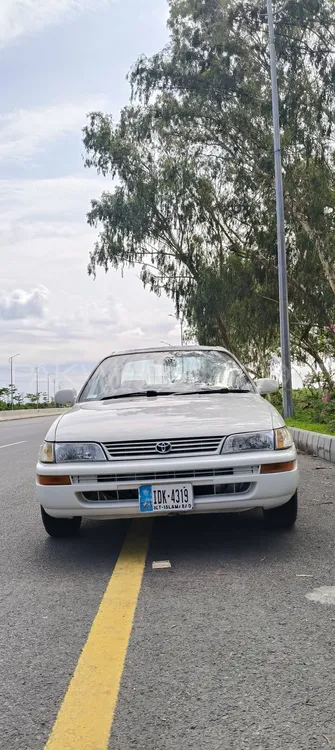 Toyota Corolla 2000 for Sale in Islamabad Image-1