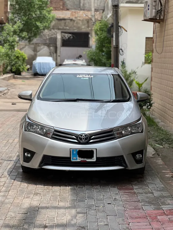 Toyota Corolla 2017 for Sale in Faisalabad Image-1