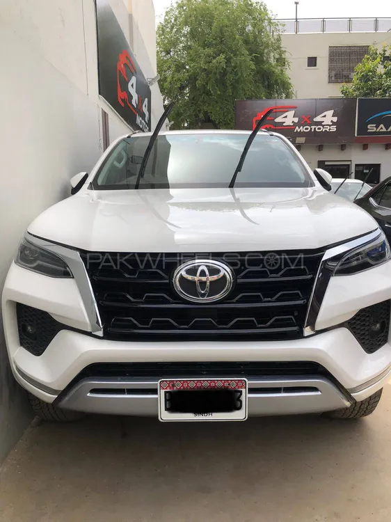 Toyota Fortuner 2021 for Sale in Karachi Image-1