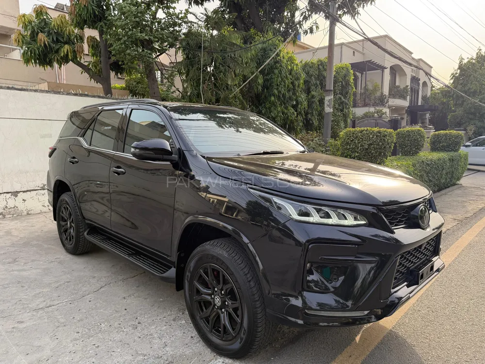 Toyota Fortuner 2022 for Sale in Lahore Image-1