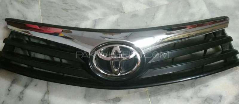 Toyota front grill 2015 Image-1