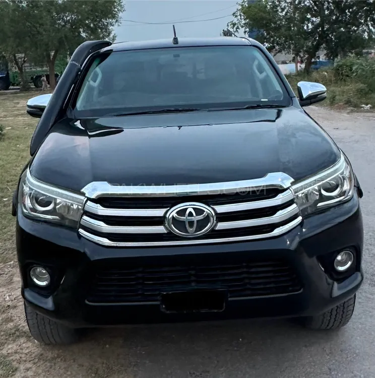 Toyota Hilux 2018 for Sale in Islamabad Image-1