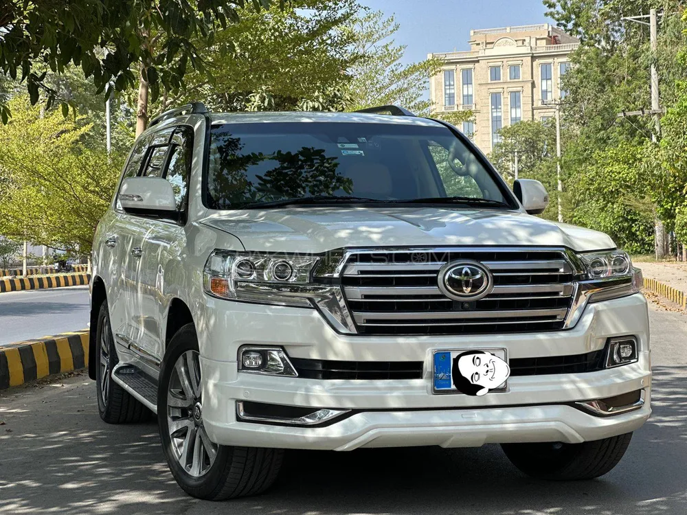 Toyota Land Cruiser 2016 for Sale in Multan Image-1