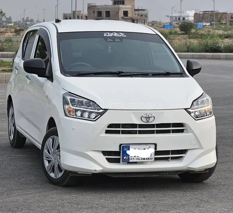 Toyota Pixis Epoch 2024 for Sale in Peshawar Image-1