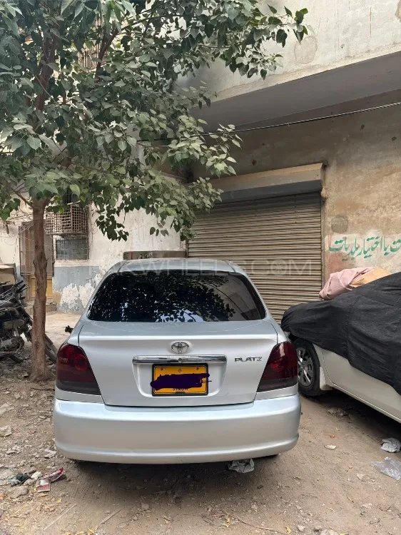 Toyota Platz 2005 for Sale in Karachi Image-1
