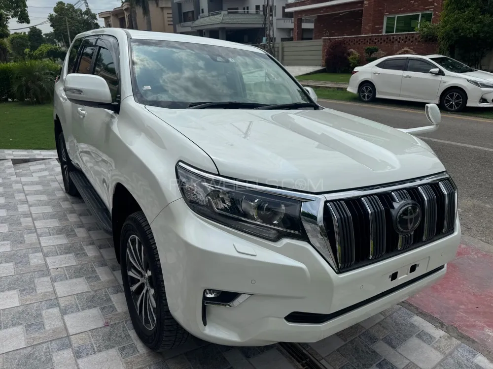 Toyota Prado 2019 for Sale in Jhelum Image-1