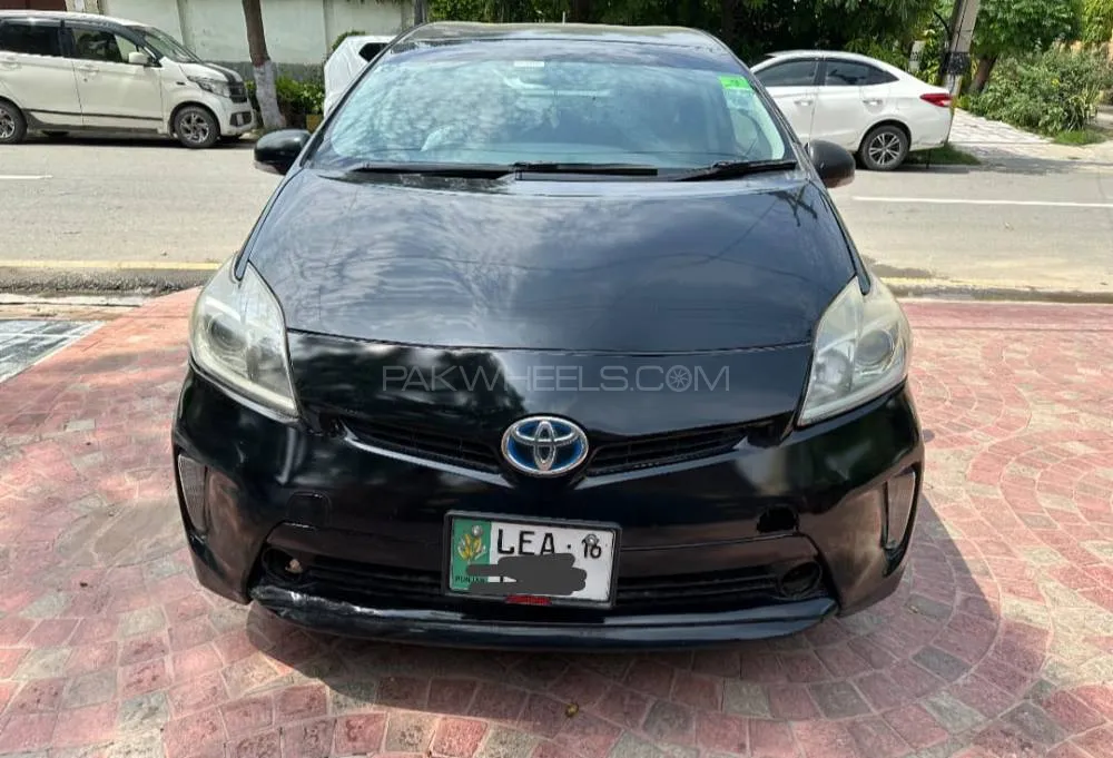 Toyota Prius 2012 for Sale in Lahore Image-1