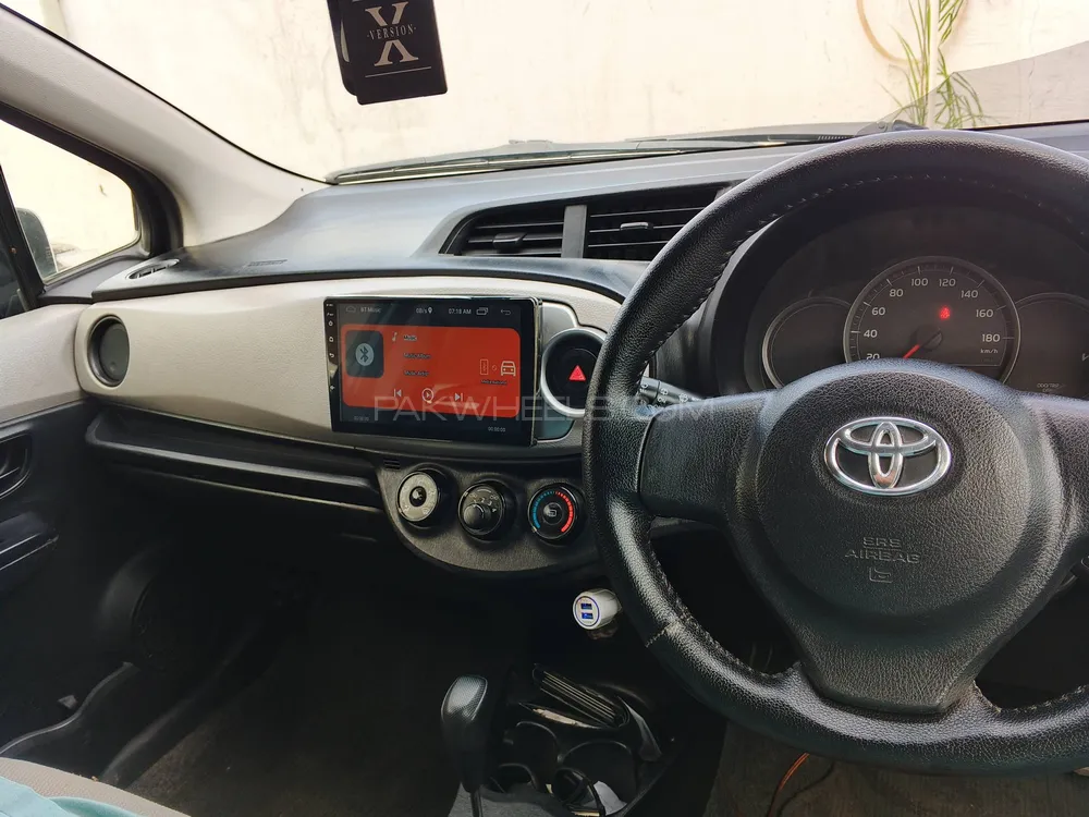 Toyota Vitz 2013 for Sale in Islamabad Image-1