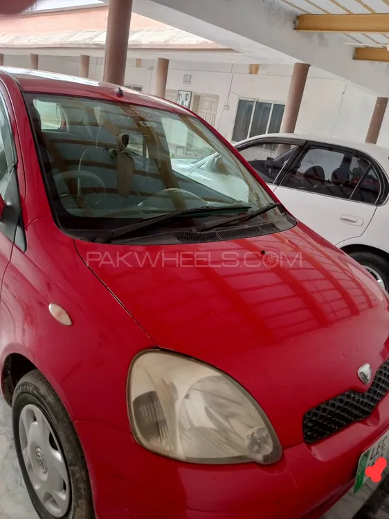 Toyota Vitz 2002 for Sale in Mardan Image-1