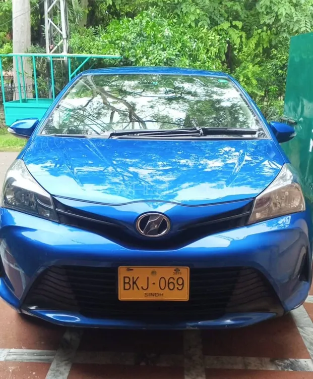 Toyota Vitz 2014 for Sale in Lahore Image-1