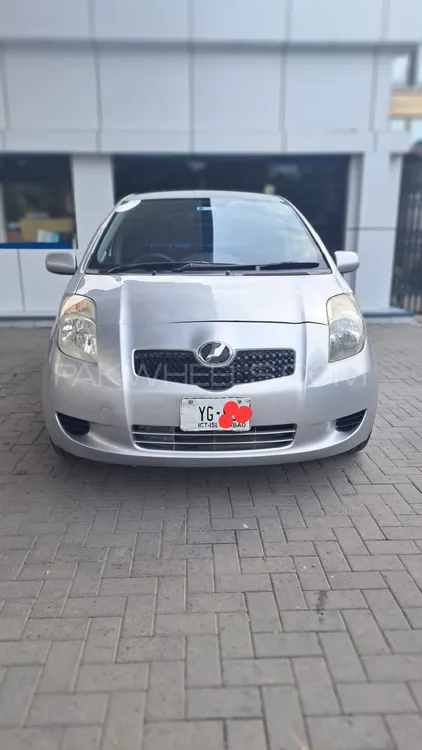 Toyota Vitz 2006 for Sale in Islamabad Image-1