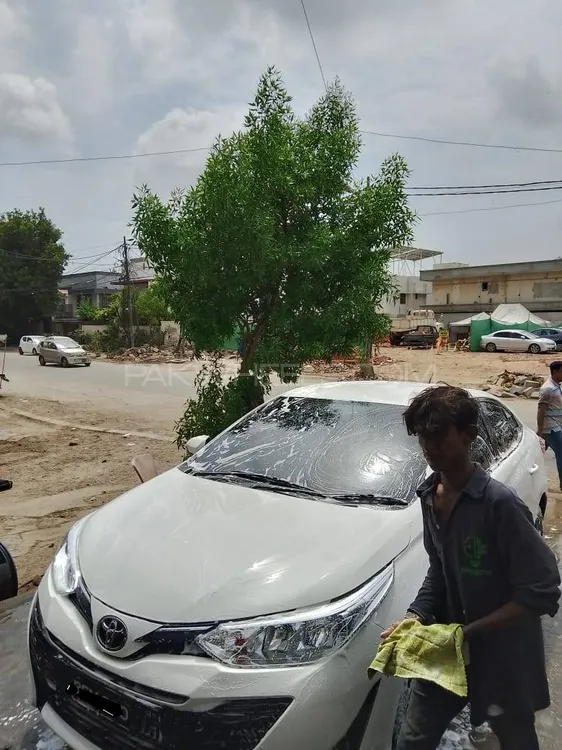 Toyota Yaris Sedan 2020 for Sale in Karachi Image-1