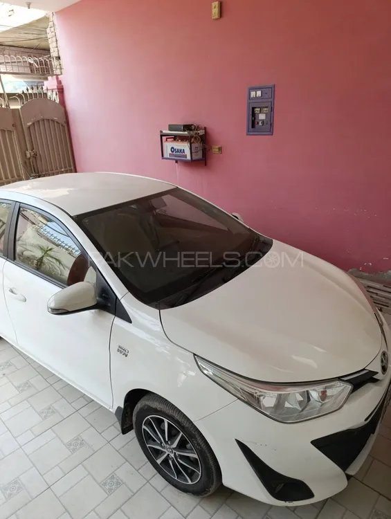 Toyota Yaris Sedan 2020 for Sale in Multan Image-1
