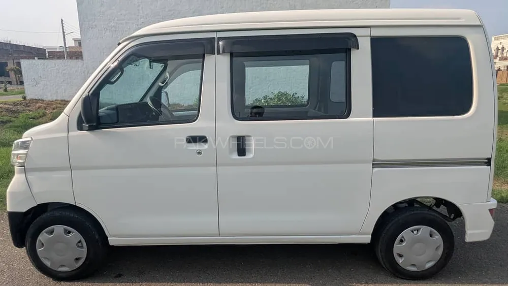 Daihatsu Hijet 2021 for Sale in Gujranwala Daihatsu Hijet 2021 for Sale in Gujranwala Image-4