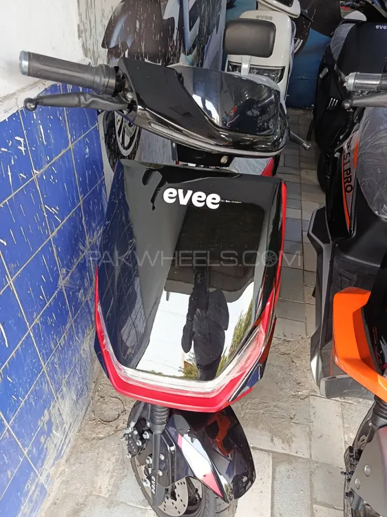 Evee Gen-Z 2025 for Sale Image-1