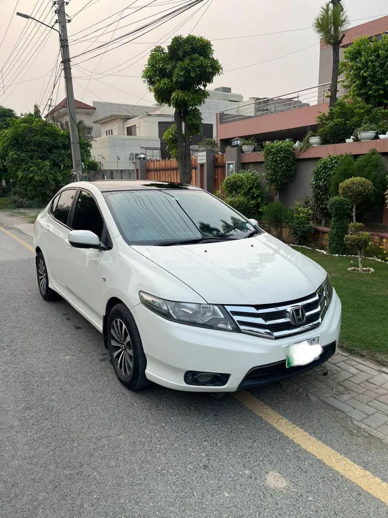 Honda City 2011 for Sale in Lahore Image-1
