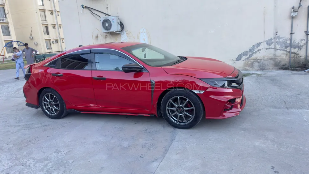 Honda Civic 2016 for Sale in Peshawar Image-1