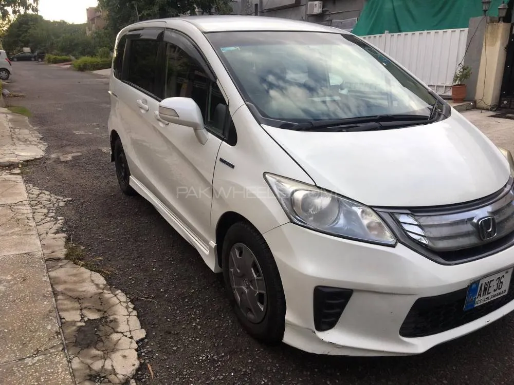 Honda Freed 2013 for Sale in Islamabad Image-1