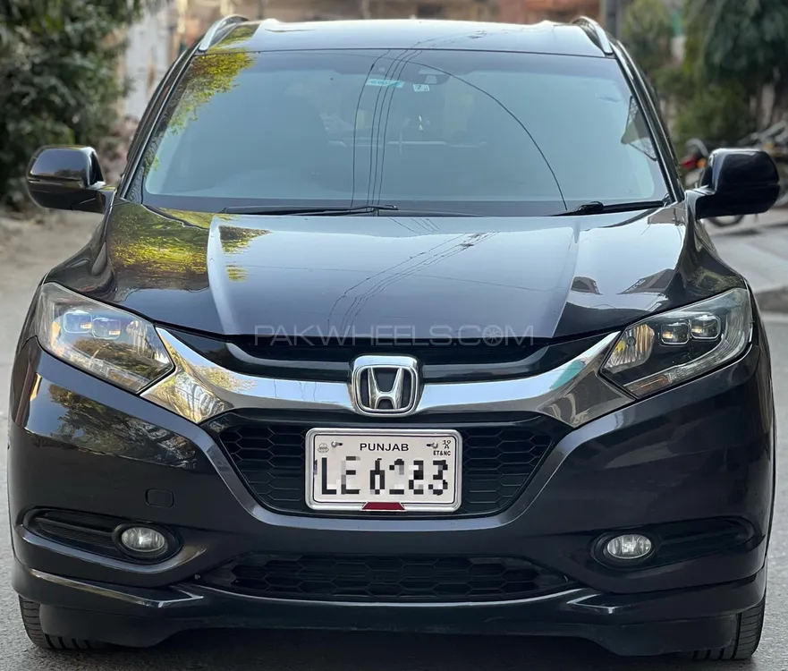 Honda Vezel 2014 for Sale in Lahore Image-1