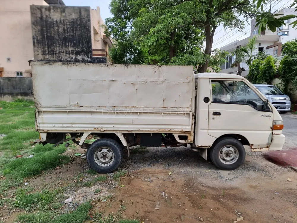 Hyundai Shehzore 2013 for Sale in Lahore Image-1