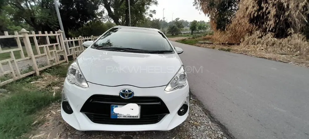 Toyota Aqua 2015 for Sale in Islamabad Image-1