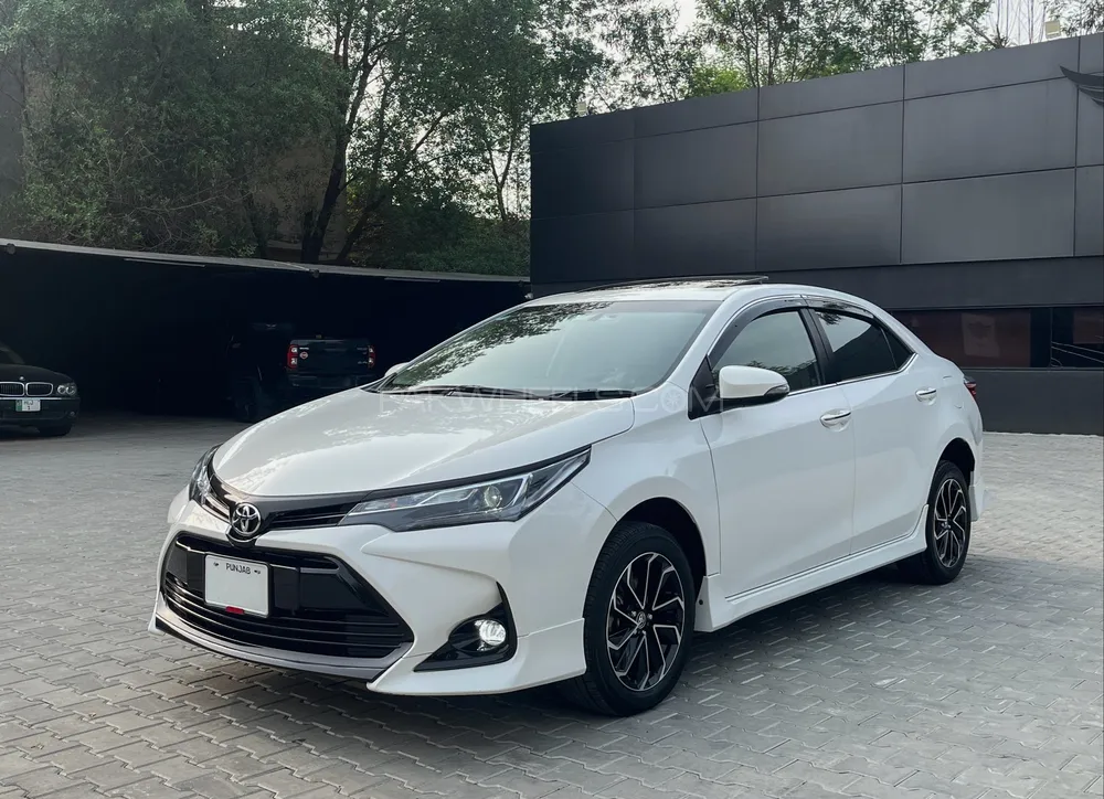 Toyota Corolla 2024 for Sale in Lahore Image-1
