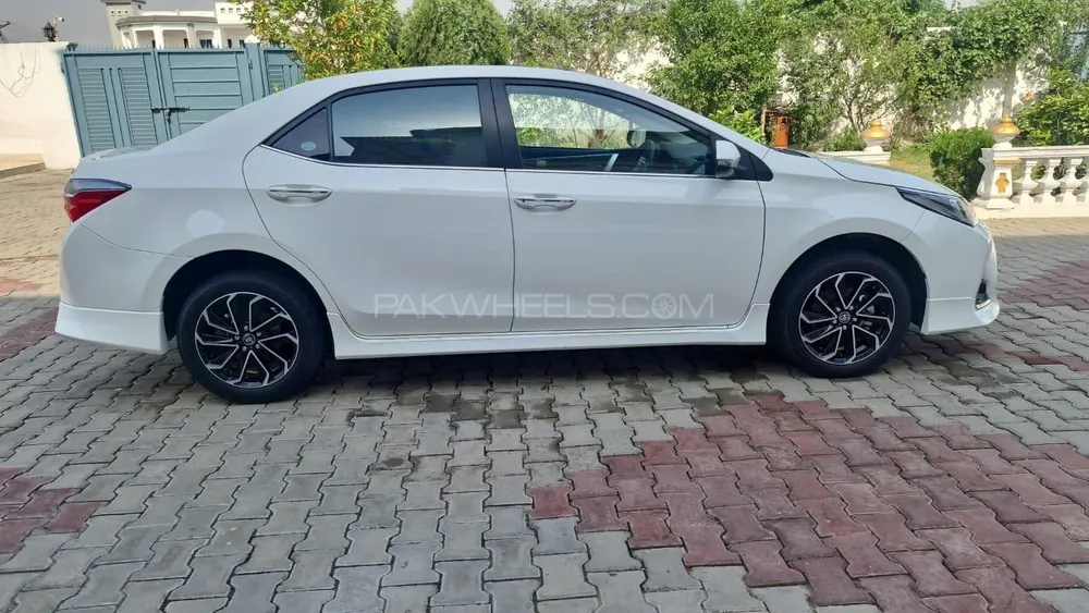 Toyota Corolla 2024 for Sale in Mandi bahauddin Image-1