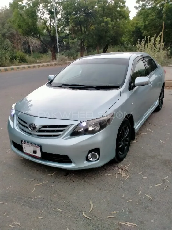 Toyota Corolla 2013 for Sale in Karachi Image-1