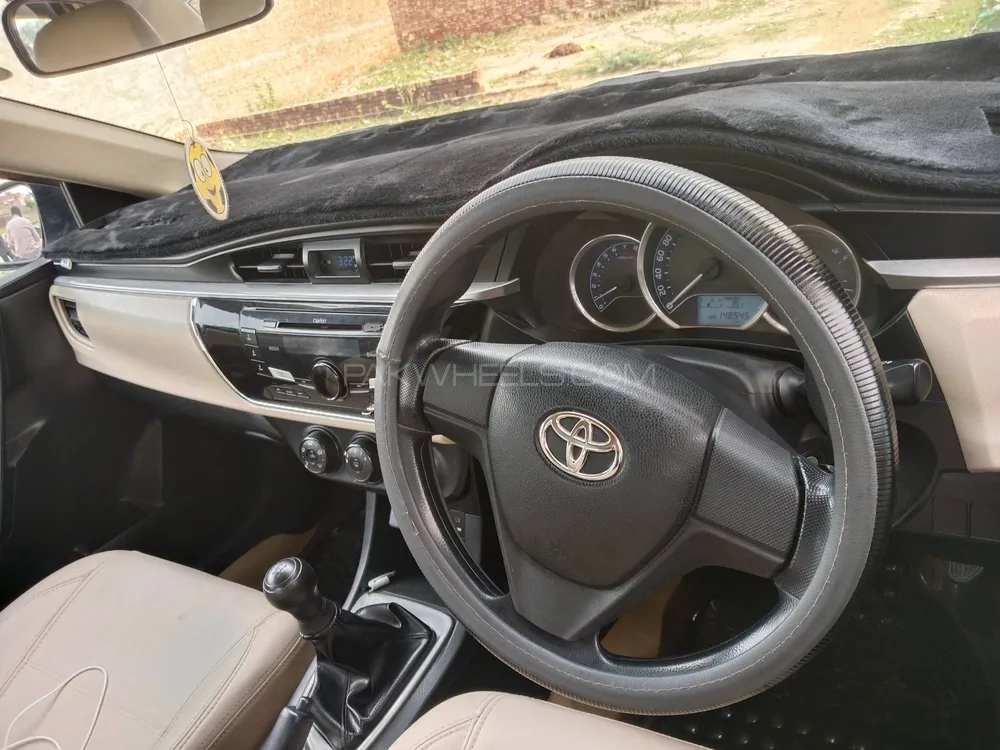 Toyota Corolla 2016 for Sale in Pak pattan sharif Toyota Corolla 2016 for Sale in Pak pattan sharif Image-5