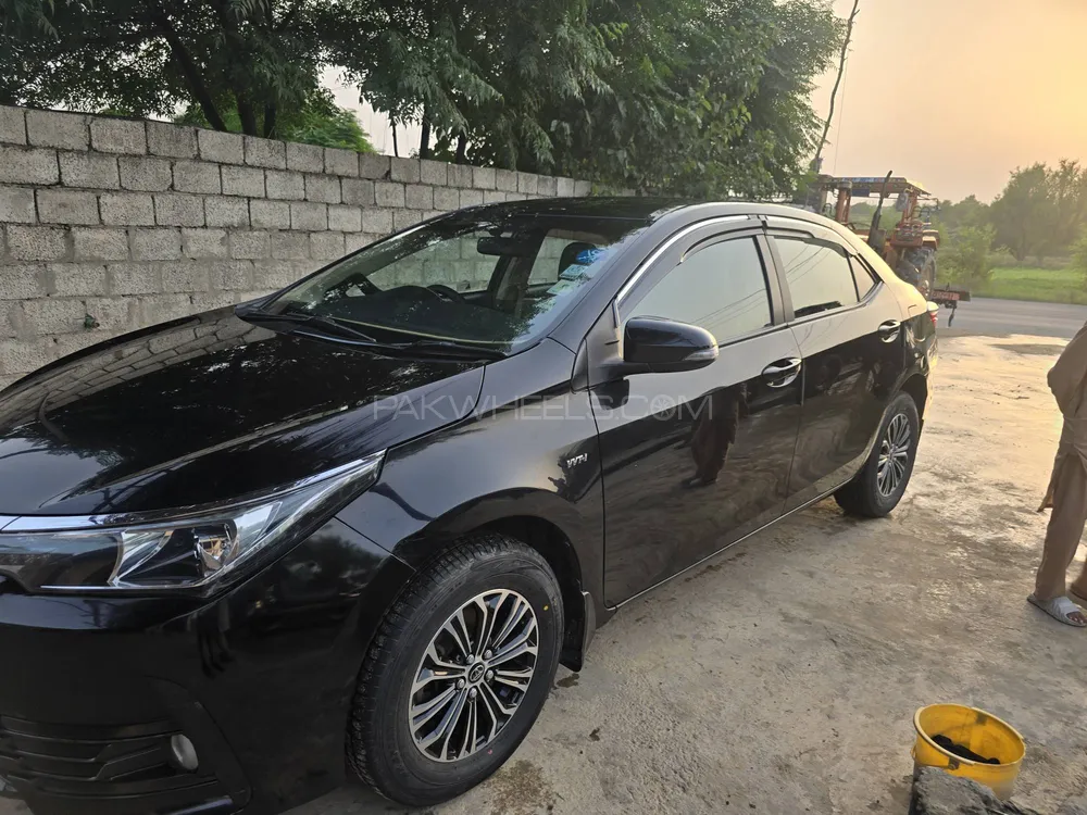 Toyota Corolla 2019 for Sale in Karachi Image-1