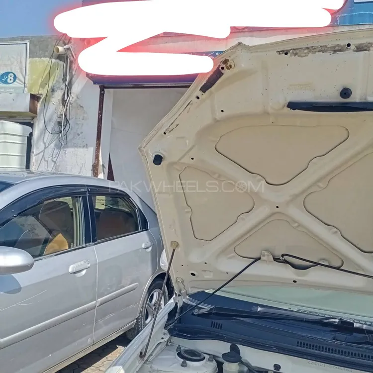 Toyota Corolla 2004 for Sale in Mian Wali Image-1